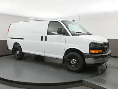 Powerful and dependable 4.3L V6 engine with 276 hp and 298 lb-ft of torque, paired with an 8-speed a...