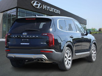 This 2020 Kia Telluride SX is a full-size SUV that combines commanding performance, premium comfort,... (image 4)