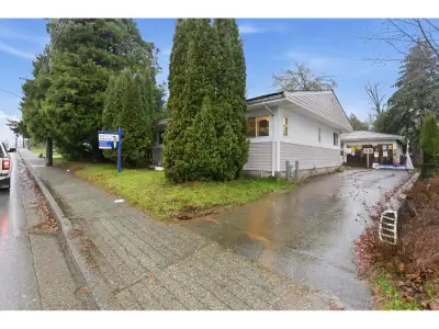Terrific investment or first time buyer opportunity! Why buy strata when you can own your land! This...