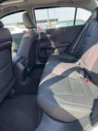 2013 Honda Accord EX-L | Mileage: 236,587 km ABS Brakes, Alloy Wheels, Heated Seats, Power Sunroof,... (image 7)