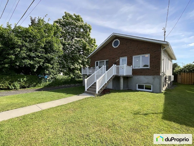 $649,000 - Bungalow for sale in Longueuil (Vieux-Longueuil) — photo 2