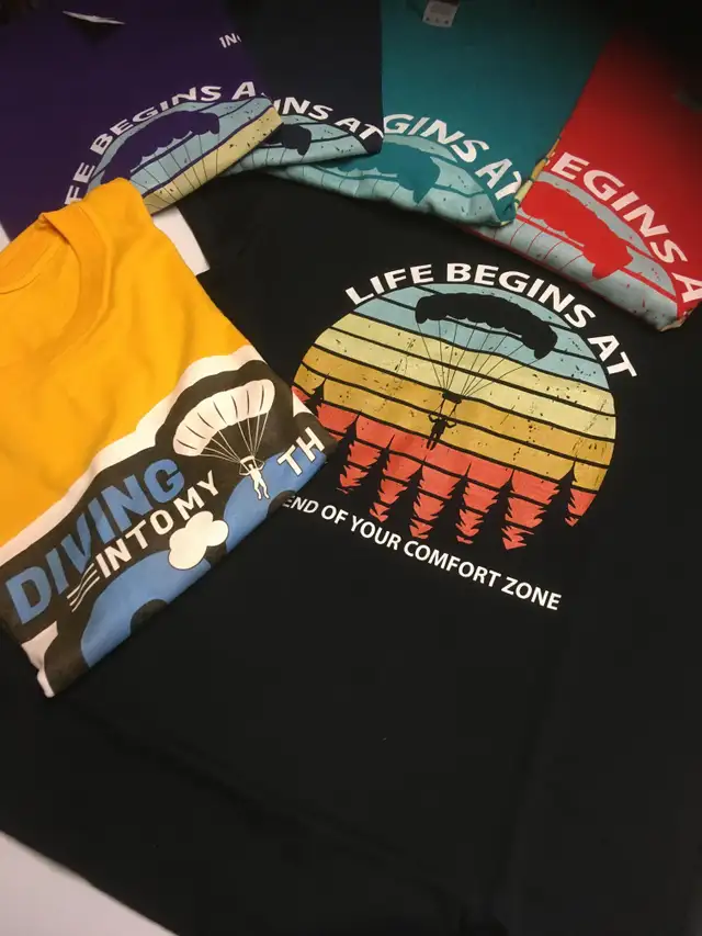 Custom printing Shirts Hats Hoodies Tees Sweaters in Multi-item in City of Toronto - Image 6