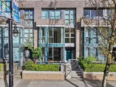 Rarely available and perfectly positioned in the heart of vibrant Yaletown, this 2-bedroom + den, 2-...