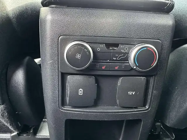 2020 Ford Explorer XLT5968780590802739215