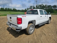 This item(s) are selling by Online Timed Auction Equipment Consignment Auction Bidding Opens: 9 AM -... (image 3)