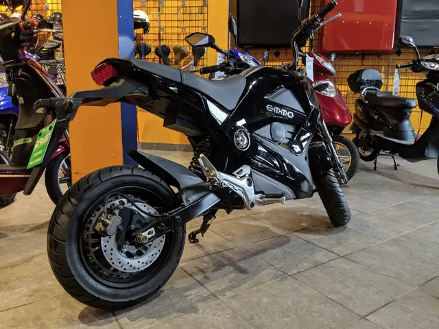 ,Evoque/Emmo Scooters Looks like a street bike!! Derand E Bike in eBike in Ottawa - Image 8