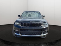 This Jeep Grand Cherokee L has a powerful ERC 3.6L Pentastar(TM) VVT V6 engine w/ESS engine powering... (image 8)