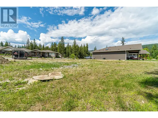 2715 GOLF COURSE Drive Unit# 10 Blind Bay, British Columbia in Land for Sale in Kamloops - Image 5