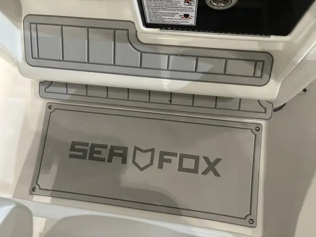 2025 Sea Fox 248 COMMANDER in Powerboats & Motorboats in Barrie - Image 13