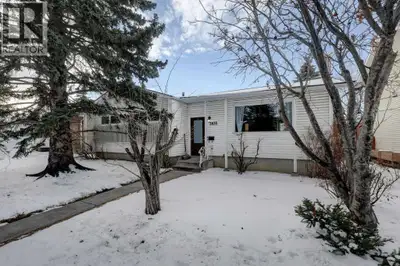 Welcome to this beautiful, sun-filled bungalow in the heart of Varsity, offering over 1,300 sq ft ab...