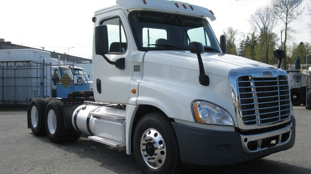 2016 Freightliner Cascadia T/A Day Cab in Heavy Trucks in Burnaby/New Westminster - Image 3