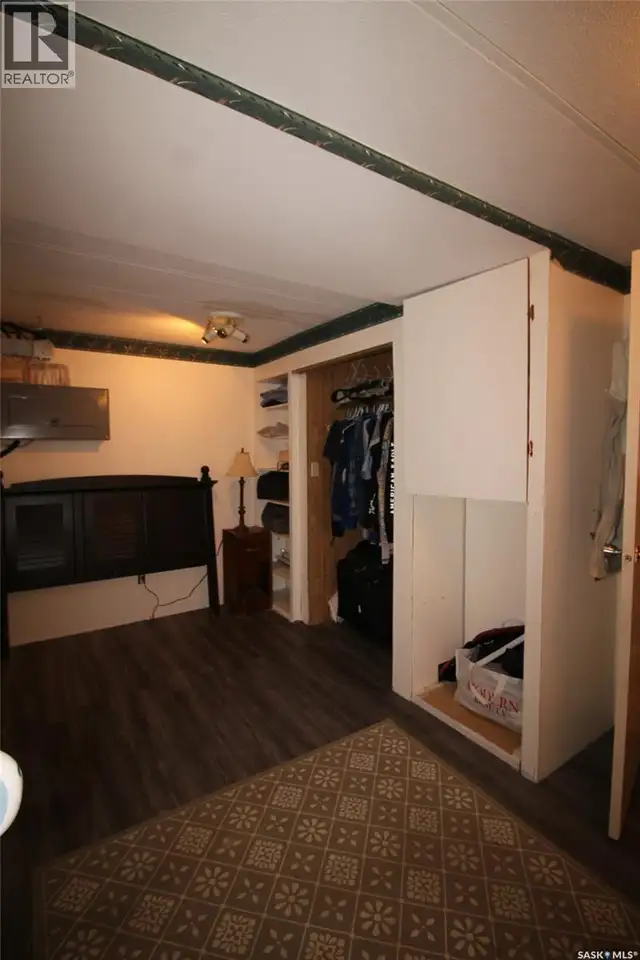 513-515 2nd AVENUE S Simmie, Saskatchewan in Houses for Sale in Swift Current - Image 21