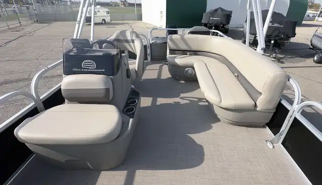 2021 Sun Tracker Bass Buggy 18 DLX Merc 40 4Stroke Command Thrus in Powerboats & Motorboats in Prince Albert - Image 10