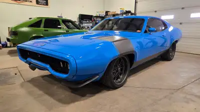 1972 Plymouth Satellite Pro Touring Road Runner Tribute. 440 from ’68 with a forged steel crank, bor...