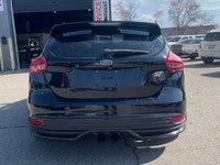 All vehicles come with a full vehicle History Report, ask to see it! Just in time for the good weath... (image 4)