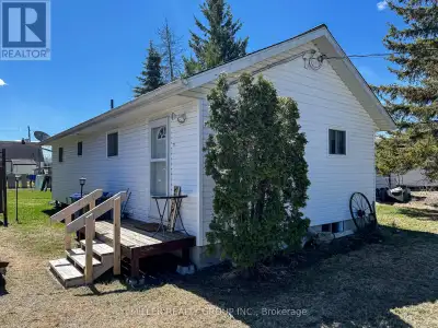 Charming and well-constructed 1-bedroom bungalow situated in a desirable neighbourhood close to scho...