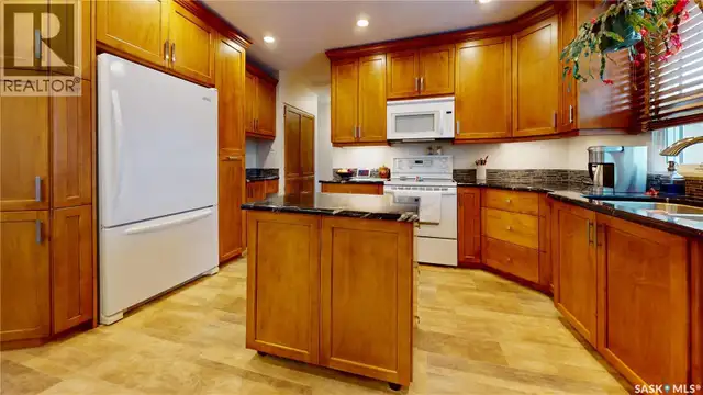 449 Martin STREET Burstall, Saskatchewan in Houses for Sale in Swift Current - Image 3