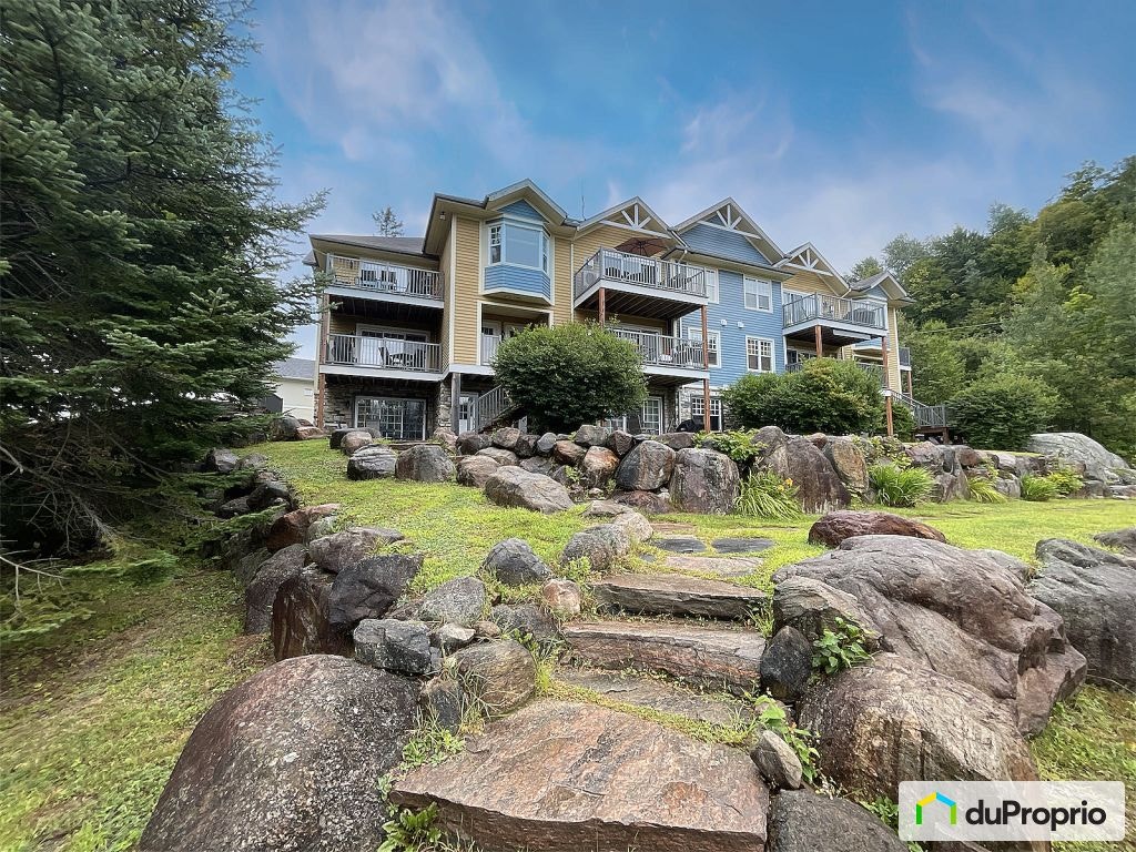 $431,800 - Condominium in Mont-Blanc (St-Faustin-Lac-Carré) — photo 1