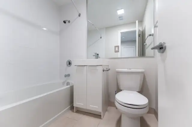Bachelor Apartment - Apartment for Rent - King West-Parkdale in Long Term Rentals in City of Toronto - Image 9