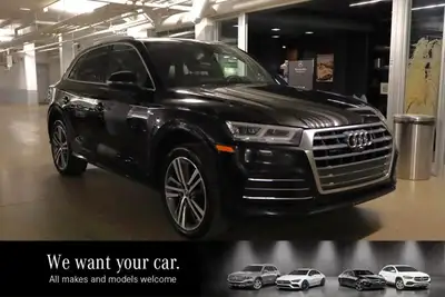 This Audi Q5 has a strong Intercooled Turbo Premium Unleaded I-4 2.0 L/121 engine powering this Auto...