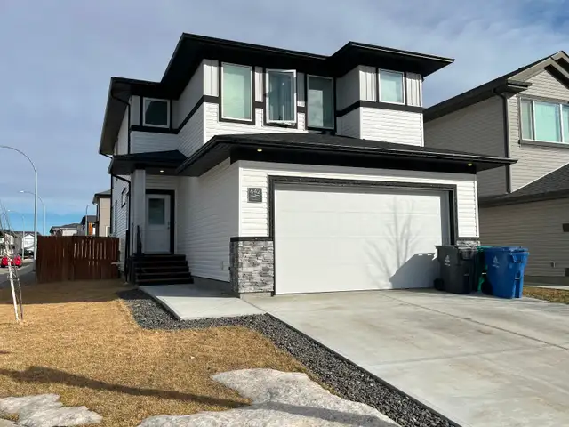 MLS#A2288496 - 642 Moonlight Land West Lethbridge