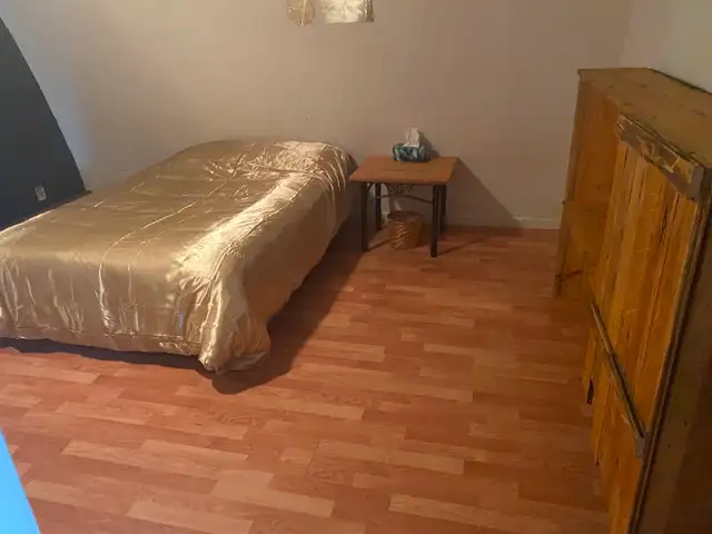 très beau grand 4 'demi meublé tout fourni pour travailleur in Short Term Rentals in Rouyn-Noranda - Image 9