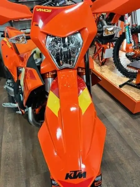 2025 KTM 500 EXC-F Six Days in Dirt Bikes & Motocross in Oakville / Halton Region - Image 13