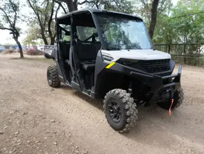 The 2025 Polaris Ranger Crew 1000 Premium is a full-size, 6-seater UTV designed for both work and re...