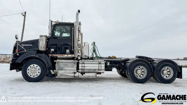2022 WESTERN STAR 4900SB DAY CAB in Heavy Trucks in Oshawa / Durham Region - Image 18