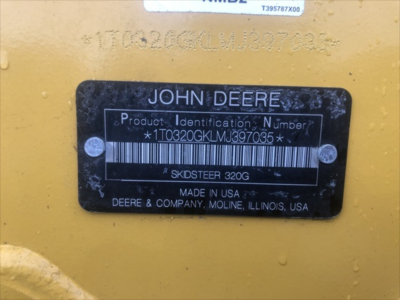 2021 John Deere 320G in Heavy Equipment in Calgary - Image 11