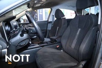 One-Owner Manitoba Vehicle, Highway Driven, Balance of Factory Warranty Remaining Features: Heated f... (image 9)