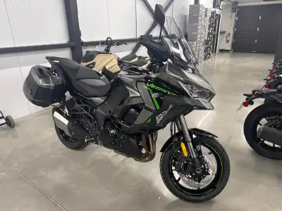 2025 KAWASAKI Versys 1100 SE LT KAWASAKI Versys 1100 SE LT 2025 Allez plus loin avec cette compagne...
