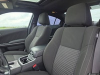 RADIO: UCONNECT 4C NAV W/8.4 DISPLAY,NAVIGATION & TRAVEL GROUP -inc: SiriusXM Traffic Radio: Uconnec... (image 8)