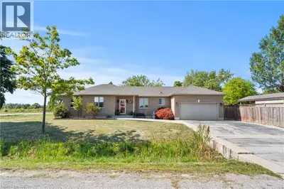 LOOKING FOR THAT LARGE BUNGALOW?? OVER 1600 SQ FT OF MODERN DESIGN, BUILT 2002 ON THE QUIET SIDE OF...