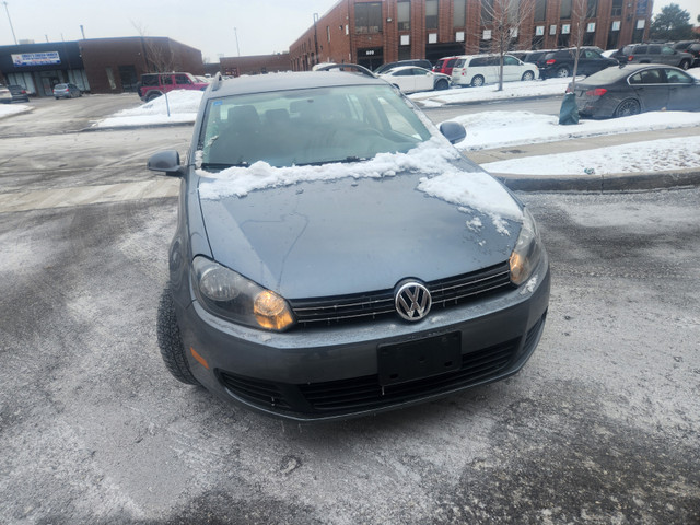 2011 VOLKSWAGEN GOLF WAGON in Cars & Trucks in City of Toronto - Image 4