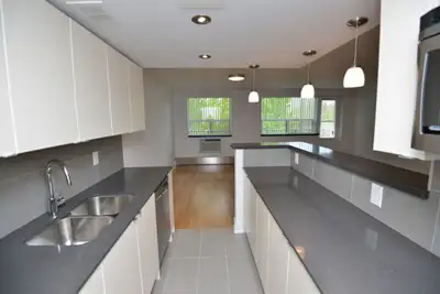 renovated two bedroom, bloor and castle frank - ID 2343, View more