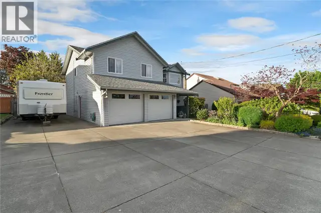 420 Goodwin Rd Campbell River, British Columbia in Houses for Sale in Campbell River - Image 3