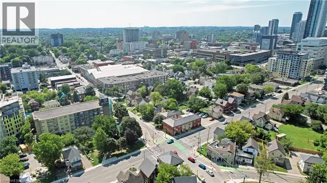 116 WEBER Street E Kitchener, Ontario in Houses for Sale in Kitchener / Waterloo - Image 20