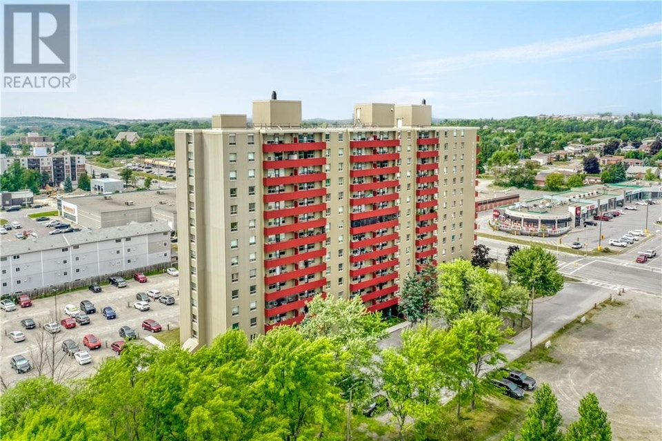 901 Lasalle Boulevard Unit# PH4 Greater Sudbury, Ontario 3