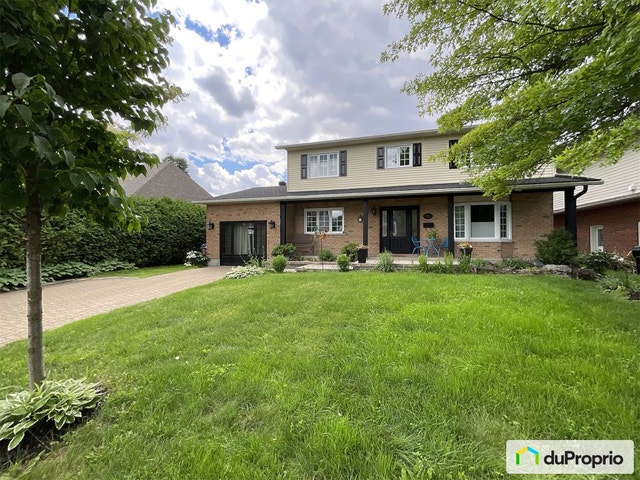 $1,500,000 - 2 Storey for sale in Boucherville — photo 1