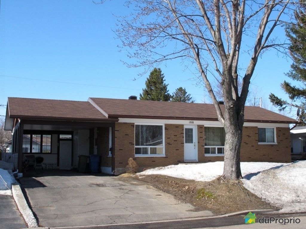 $569,000 - Bungalow for sale in Ste-Foy — photo 1