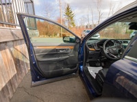 WAS: $29995 NOW: $27995[SOLD [151,052 km AC / Tilt & Telescopic Steering / Power Windows-Mirrors-Loc... (image 9)