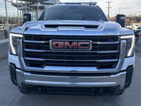 If you've been searching for a well-optioned heavy-duty workhorse, look no further than our 2024 GMC... (image 7)
