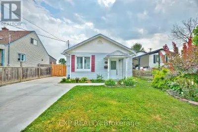 Welcome to 31 Woodrow Street Updated Bungalow with Brand-New Central A/C This beautifully maintained...