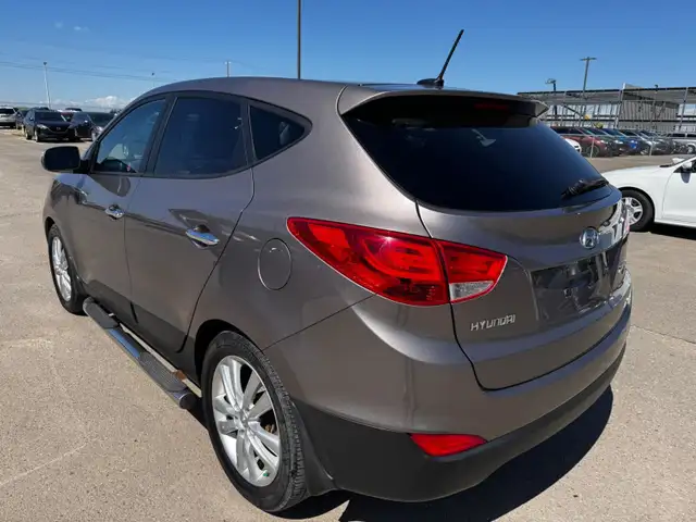 2012 Hyundai Tucson Limited AWD :: Automatic Transmission in Cars & Trucks in Calgary - Image 7