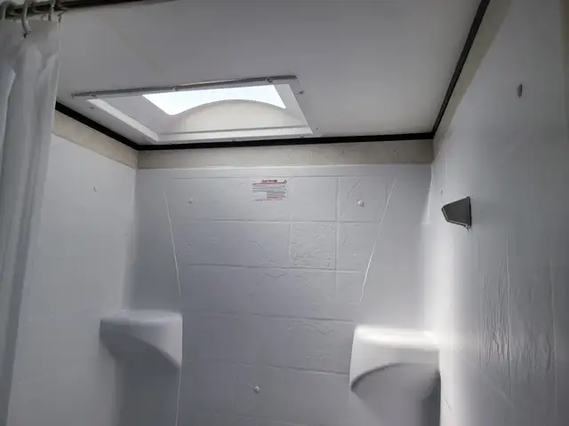 2019 Jayco JAY FLIGHT 235 RKS in Travel Trailers & Campers in St. Albert - Image 30