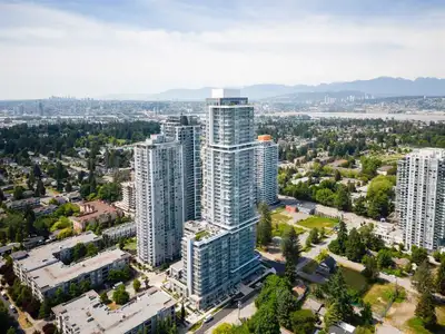 Welcome to the "One Central". This beautiful 2 beds & 2 baths unit with wonderful view. CAN BE USED...