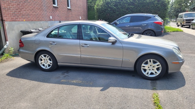 Mercedes Benz E320. 2004 — photo 3