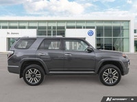 Four Wheel Drive,Tow Hitch,Conventional Spare Tire,Auto-Dimming Rearview Mirror,Premium Synthetic Se... (image 5)