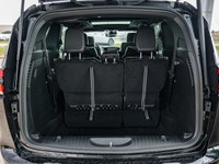 Welcome to 400 Chrysler Dodge Jeep Ram. The 2026 Chrysler Pacifica is a brand new, premium three row... (image 8)